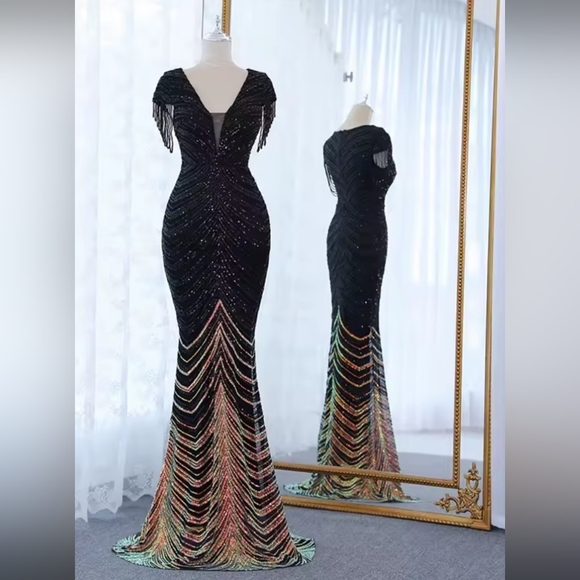 Black Chevron Print, Contrast Sequined and Mesh V Neck Cap Sleeve Mermai… - Picture 14 of 15